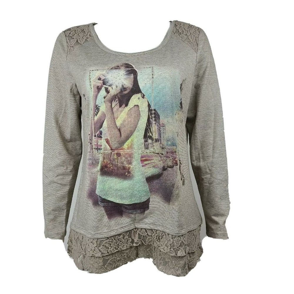 Style & Co Top Womens M Medium Gray Lace Hem Girl Photographer Print Long Sleeve